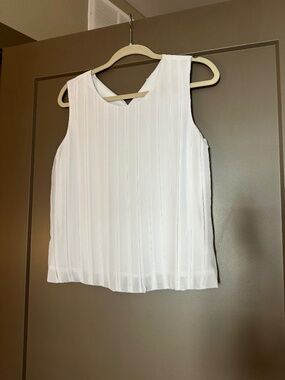 Calvin Klein Pleated Sleeveless Blouse Size S Office Career Top Classic